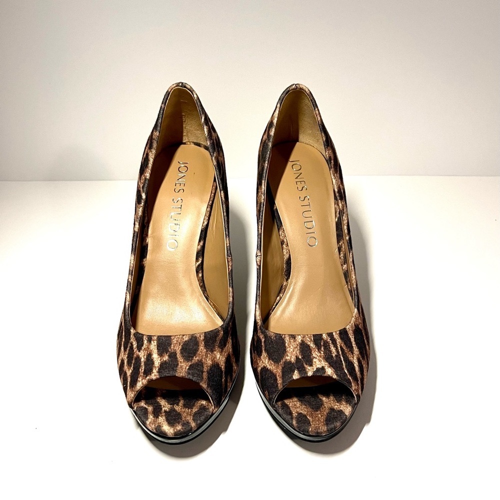 Jones Studio Cheetah Heels, Sz 7-1/2